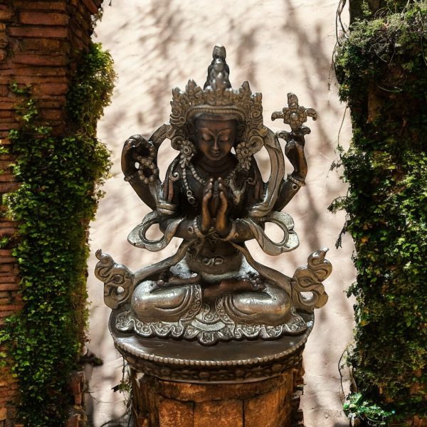Statua Cenresig (Avalokiteshvara)